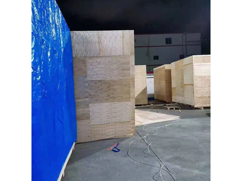 中山(shān)某公司真空防雨(yu)木箱