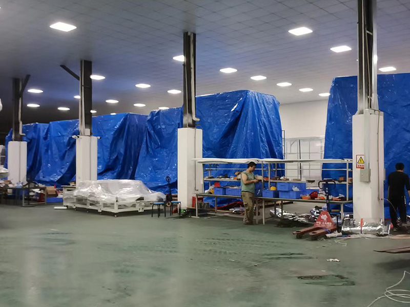 重型(xíng)加固木(mu)箱